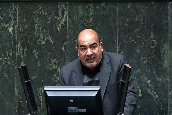 مانع تعطیلی دایم کارخانهها شویم/ اولویت دولت بازسازی و نوسازی هرچه سریعتر بنگاههای اقتصادی باشد