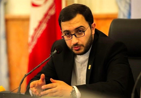 باید به سمت تولید آثار فاخر برای کودکان و نوجوانان حرکت کنیم