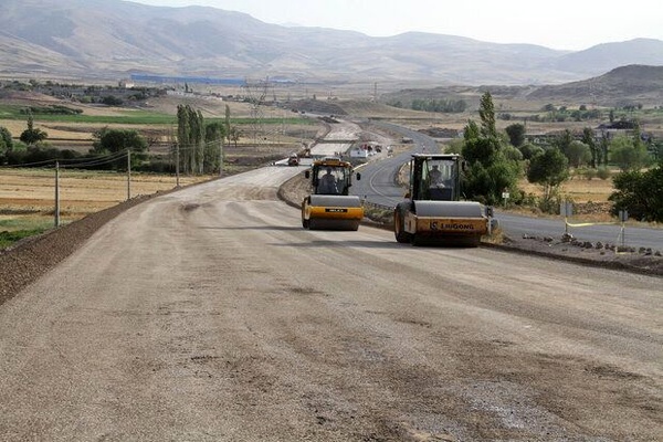 باید در مسیر پیشرفت و رشد استان اختلافات را کنار بگذاریم
