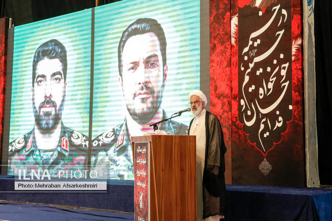 گرامیداشت اولین سالگرد شهدای جنگ 12