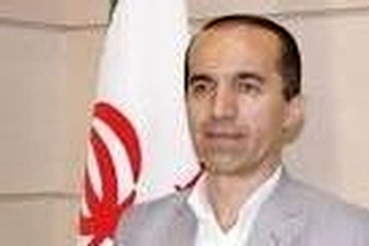 حضور استاندار در جمع مردم، نشان از انسان دوستی دارد