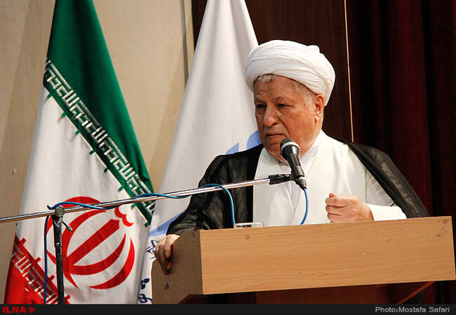 بازدید آیت الله هاشمی رفسنجانی از چند طرح در دانشگاه آزاد اسلامی واحد مشهد 