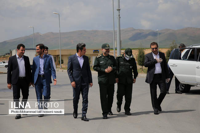 بازدید مدیر عامل لاستیک بارز از کارخانه بارز سنندج به مناسبت هفته کا