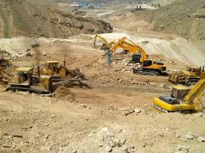 تسریع در ساخت آزادراه لامرد-پارسیان نیازمند مشارکت بخش‌های خصوصی و دولتی است