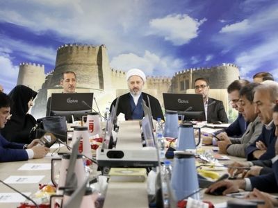  مجلس ریل ‌گذاری کننده برای امور کشور است