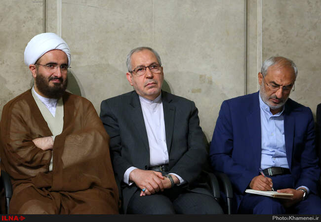 دیدار اعضای انجمن‌های اسلامی دانش‌آموزان با رهبر انقلاب 