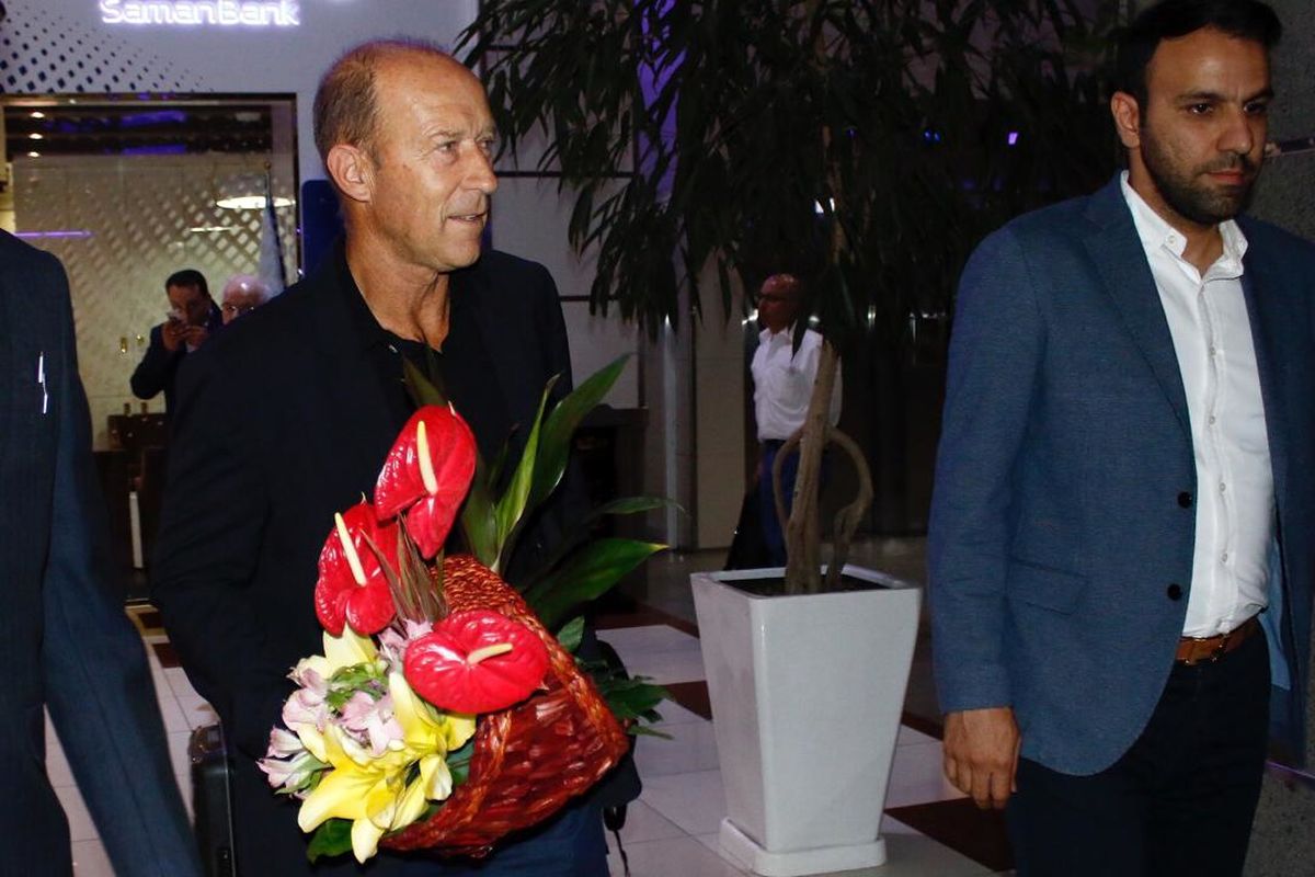 کالدرون: آمده‌ام تا پرسپولیس چهارمین قهرمانی پیاپی را با من بگیرد