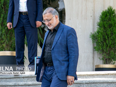۲۰۰ مغازه در آتش‌سوزی شادآباد دچار سوختگی شدند/ متولی برخورد با ساختمان‌های ناایمن دادستانی است