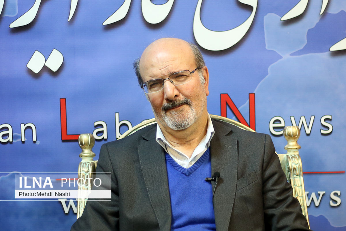 ظریف باید زودتر حرف می‌زد/ جریان تندروی داخلی با حمایت از مخالفان برجام، دچار انزوا شد 