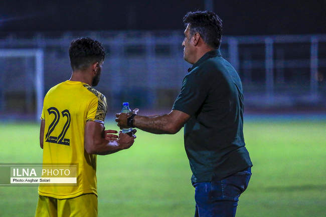 گزارش تصویری تساوی شهرداری بندرعباس در خانه