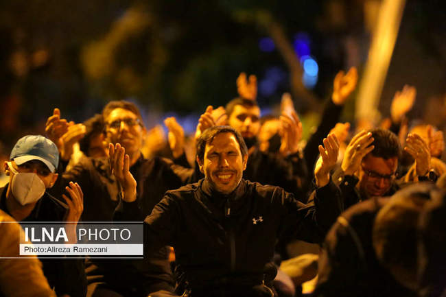 مراسم احیای شب نوزدهم ماه مبارک رمضان در خیابان ری