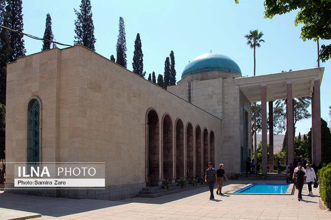 گلباران آرامگاه استاد سخن، سعدی شیرازی