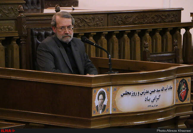 نشست خبری علی لاریجانی رئیس مجلس شورای اسلامی به مناسبت روز مجلس