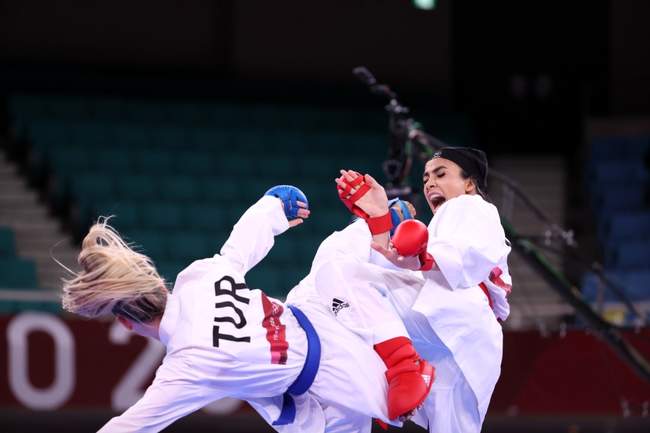 گزارش تصویری از تقابل سارا بهمنیار با حریف ترک