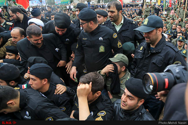 مراسم تشییع پیکر سه شهید نیروی انتظامی