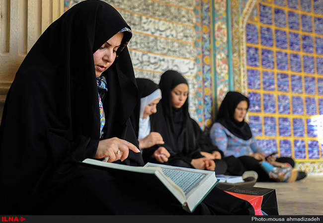 زنان در دعای روز عرفه-گلزار شهدای بوشهر