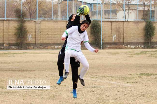 دربی فوتبال  بانوان نوجوان اصفهان 