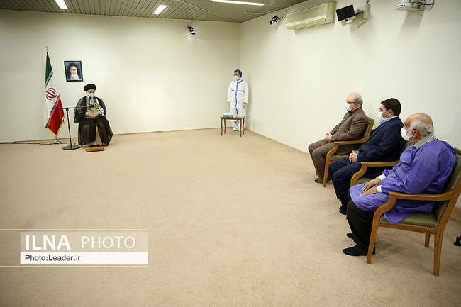 Supreme Leader receives Iranian COVID-19 vaccine