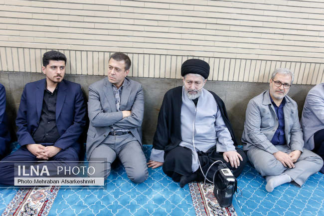 مراسم ختم مادر رئیس جمعیت هلال احمر 