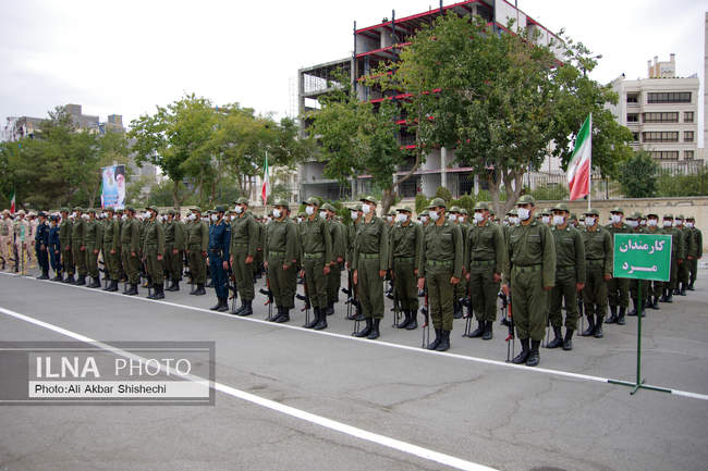 صبحگاه مشترک نیروهای نظامی و انتظامی در مشهد