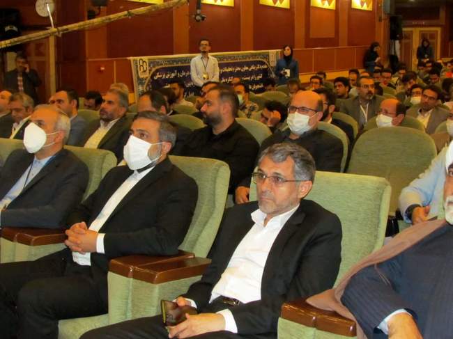 کنگره ملی سالیانه و کنگره بینالمللی پژوهشی علوم پزشکی کشور به کار خ