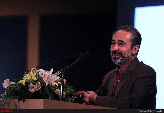 افتتاح نخستین نمایشگاه پوشاک مدارس