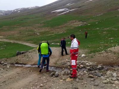 نجات مرد ۴۳ ساله مفقود شده در دامنه کوه سبلان