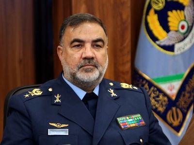 پیام تسلیت امیر سرتیپ خلبان واحدی در پی درگذشت مادر شهید ابوالفضل مهدیار