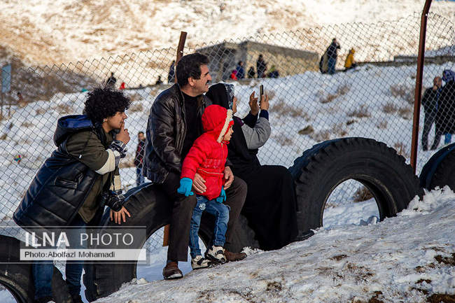 برف بازی در «سخوید» یزد