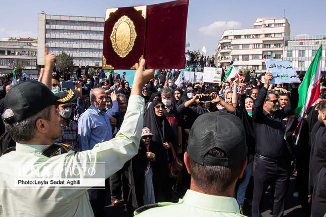 راهپیمایی نمازگزاران نماز جمعه تهران 