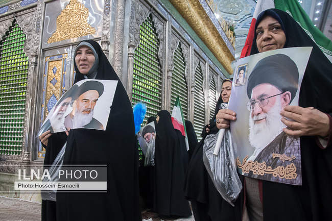 مراسم بزرگداشت 12 بهمن در حرم امام خمینی (س) 