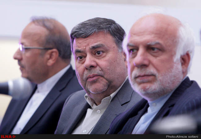 رونمایی از ۳۰ عنوان کتاب جدید اداره نشر وزارت امور خارجه