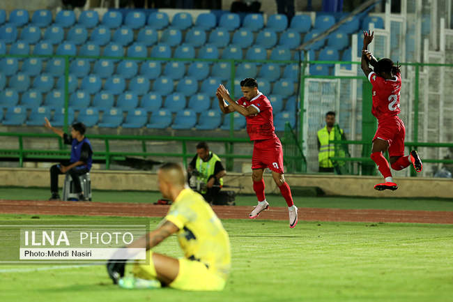 دیدار تیمهای فوتبال پرسپولیس تهران و فولاد خوزستان