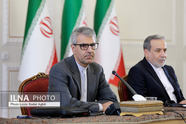 نشست وزیر امور خارجه با سفرا و نمایندگان خارجی مقیم تهران