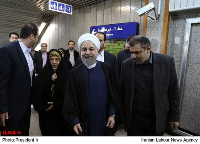 حضور رییس جمهور در مترو