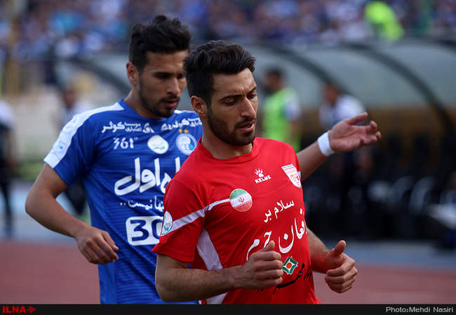 دیدار دو تیم استقلال تهران و تراکتور سازی تبریز