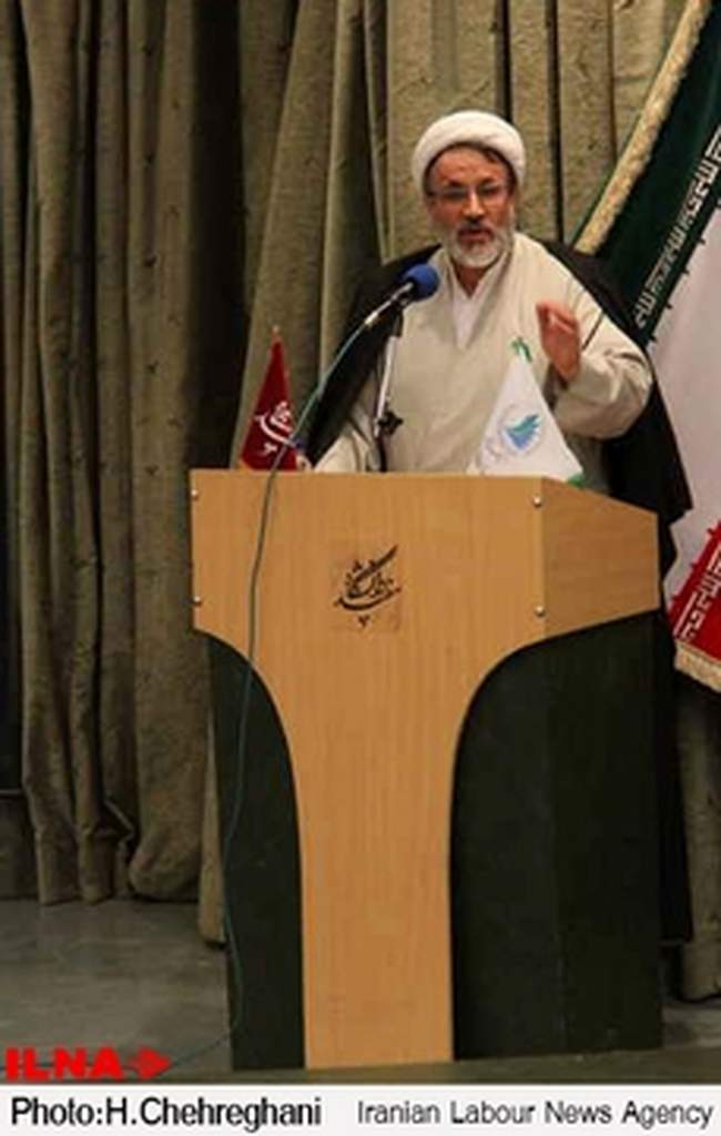 رونمایی از کتاب حضرت آیت الله العظمی موسوی اردبیلی