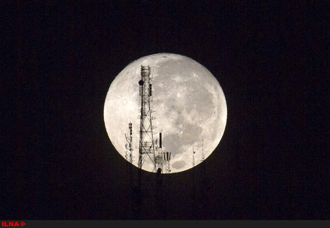 ماه گرفتگی منحصر به فرد در سرتاسر جهان