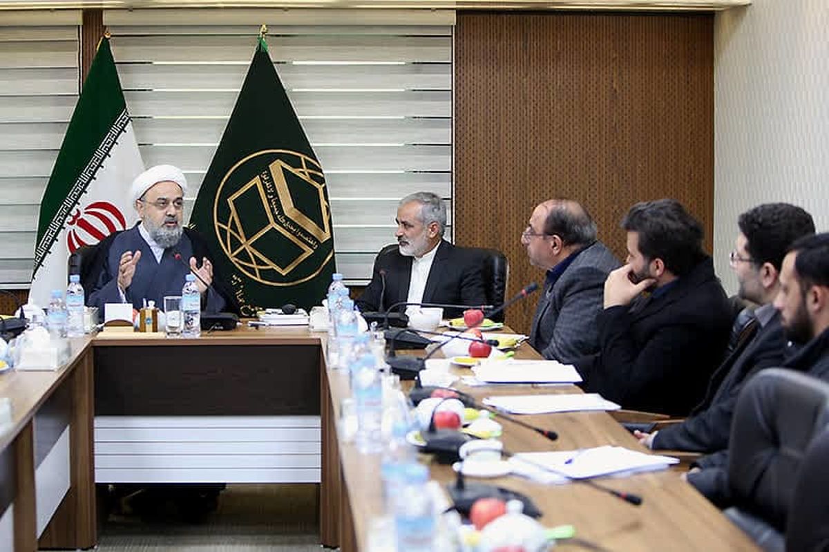 نام امام خمینی(ره) هرگز نباید از برنامه‌های دهه فجر پاک شود