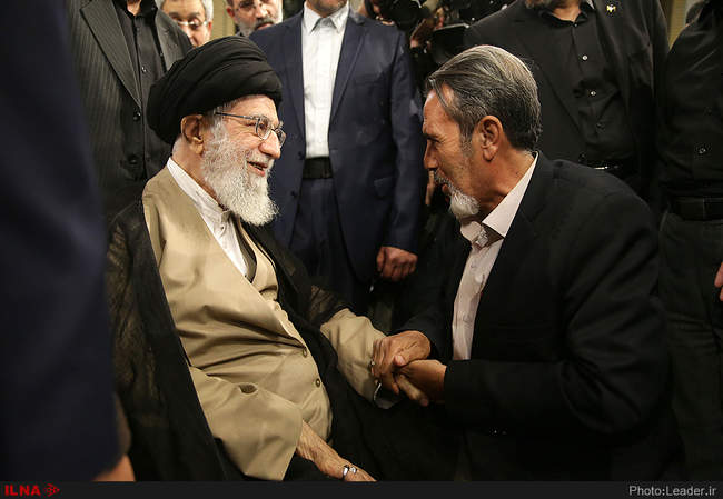 مراسم شب خاطره دفاع‌ مقدس با حضور رهبر معظم انقلاب