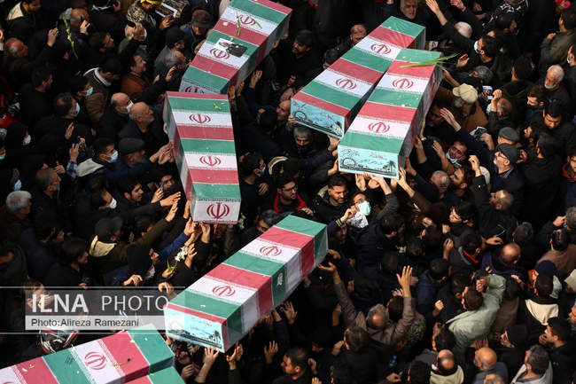 مراسم تشییع پیکر ۲۰۰ شهید گمنام دوران دفاع مقدس در تهران/2