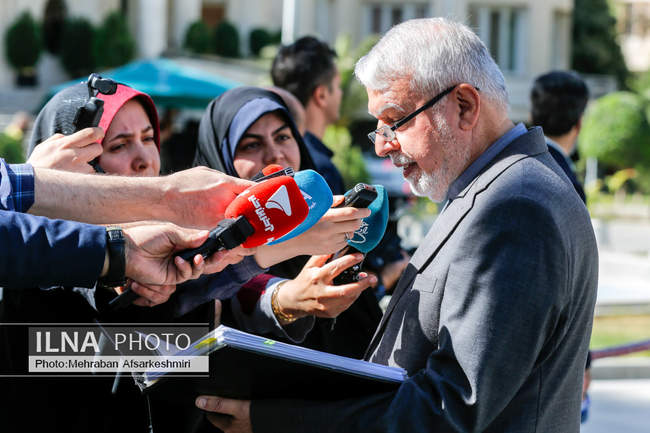 حاشیه جلسه هیات دولت - ۳۰ مهر