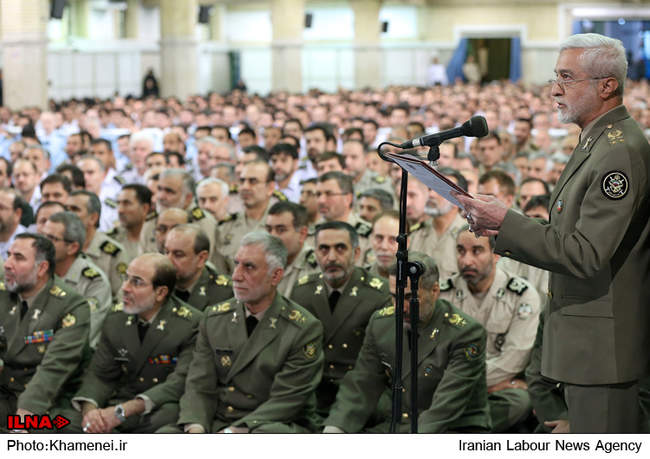 دیدار فرماندهان و کارکنان ارتش با فرمانده کل قوا