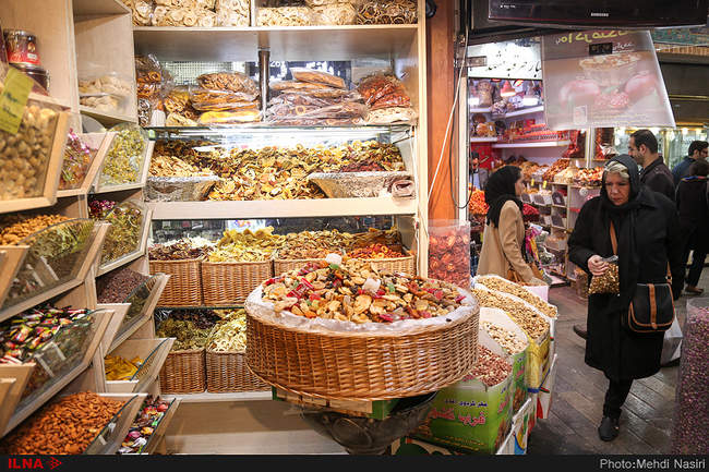 حال و هوای خرید شب یلدا 