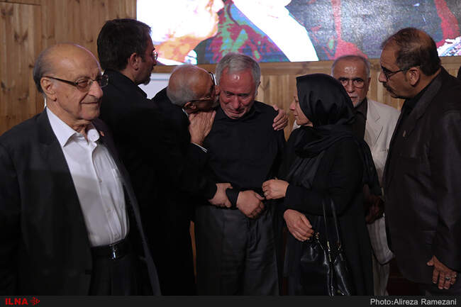 مراسم رونمایی از تندیس و تمبر مریم میرزاخانی