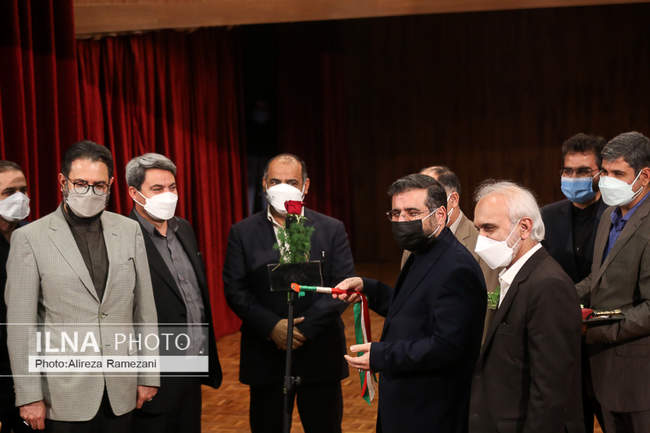 بازدید وزیر فرهنگ و ارشاد اسلامی از هنرستان موسیقی دختران