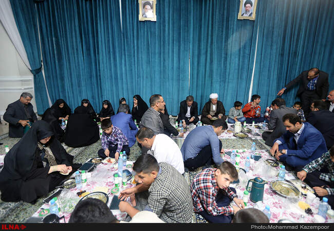 دیدار کودکان تحت پوشش سازمان بهزیستی کشور با آیت الله هاشمی رفسنجانی