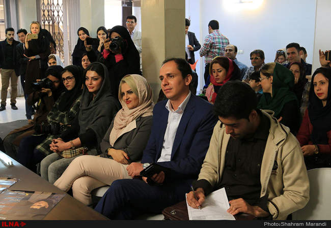 مراسم رونمایی آلبوم ” قصه های باران 