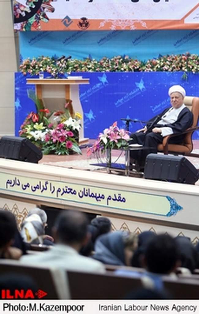 همایش اقتصاد، غذا و تغذیه، صنعتگران و بازرگانان صنایع غذایی