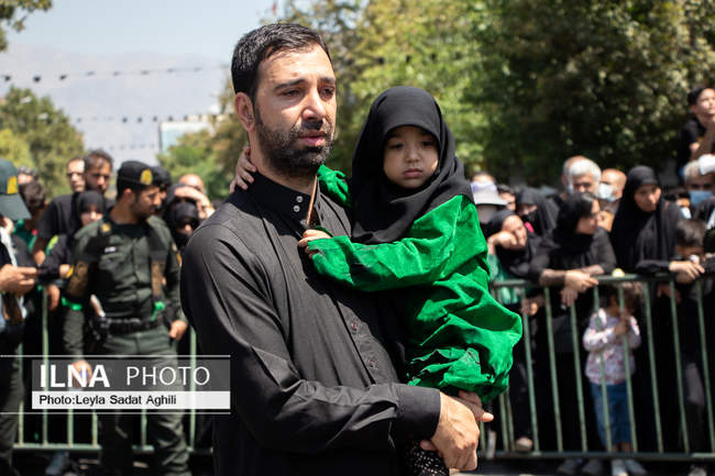 آئین خیمه سوزان ظهر عاشورا در بازار تهران